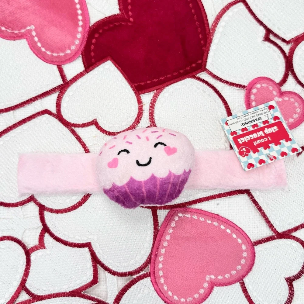 NEW Target Bullseye Playground Valentines Day Slap Bracelet